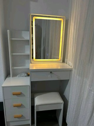 Tocador Blanco con Espejo LED y Taburete