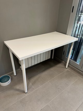 Escritorio IKEA LAGKAPTEN/ADILS + 2 Sillas TEODORE