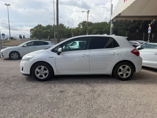Toyota Auris 2011