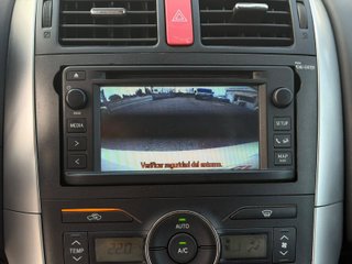 Toyota Auris 2011