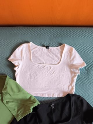3 Camisetas Crop Top Escote Cuadrado