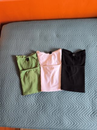 3 Camisetas Crop Top Escote Cuadrado