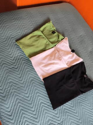 3 Camisetas Crop Top Escote Cuadrado
