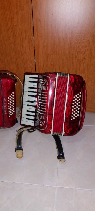 Acordeón Paolo Soprani Hohner Student