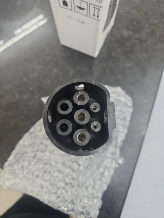 Adaptador V2L para MG EV 3,5 kW 16A