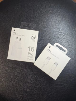 Cargador Apple USB-C 35W iPhone 16 Pro
