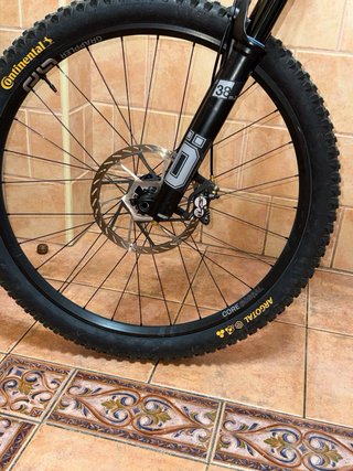 Mondraker Superfoxy Carbon RR T-L
