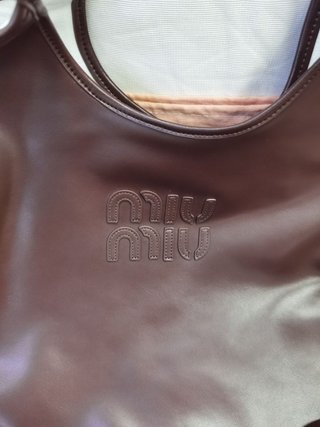 Borsa Miu Miu in pelle marrone a tracolla