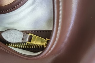 Borsa Miu Miu in pelle marrone a tracolla