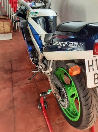 Kawasaki ZXR 250 4T