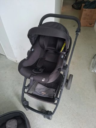 Carrito de bebé Asalvo Two+2 con cuco. De 0 a 24 m