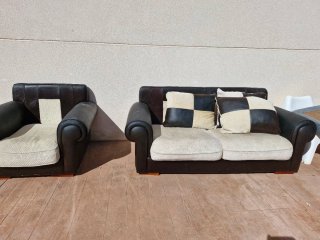 Sofá y sillón de tela y piel