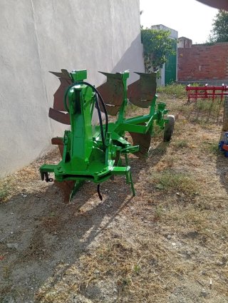 Vertederas Novel
