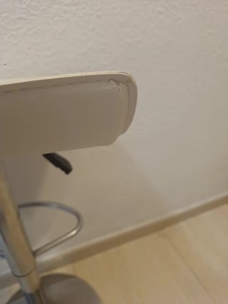 Taburete blanco regulable