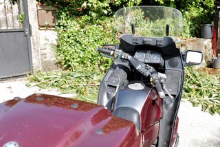BMW K1100LT granate