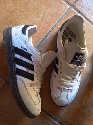 Adidas Samba Talla 36 Flores Rosas