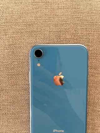 iPhone XR 64GB Azul + Funda Verde