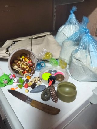 Lote de artículos variados.