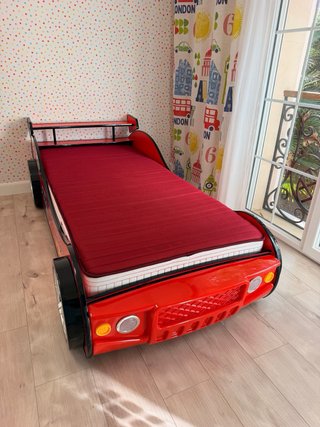 Cama Infantil 220x105. Coche de Carreras+colchón