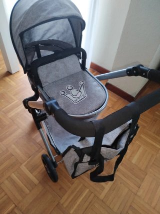 Coche de capota para muñecas gris