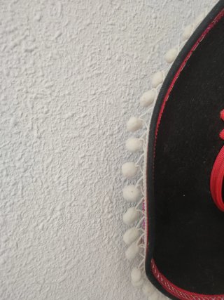 Sombrero de Mariachi Auténtico Negro y Rojo