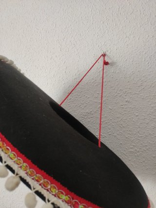 Sombrero de Mariachi Auténtico Negro y Rojo