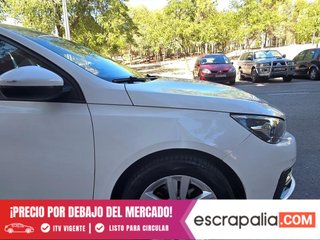 Peugeot 308 5p Allure 1.2 PureTech 96KW (130CV)
