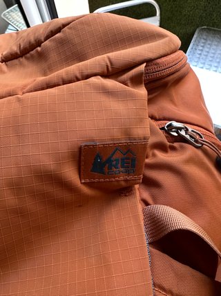 Mochila REI 28L Marrón Naranja