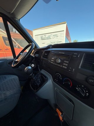 Ford Transit 2012