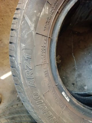 2 Neumáticos Arivo 165/70-13 79T