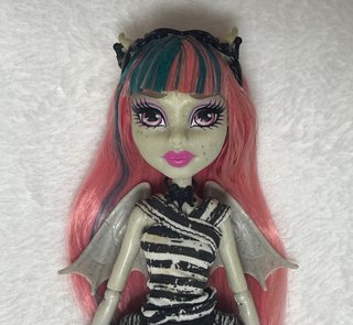 Monster High Rochelle Goyle G1 Muñeca