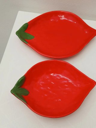 Set 2 Piatti Fragola Ceramica Rossi