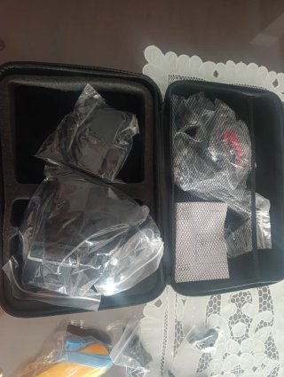 Cámara de acción con accesorios AC800