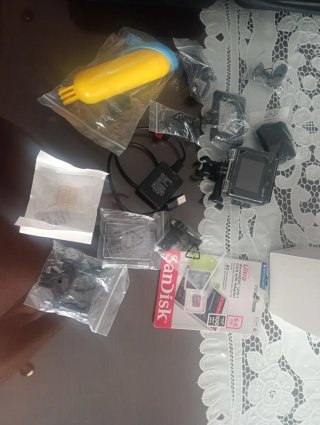 Cámara de acción con accesorios AC800