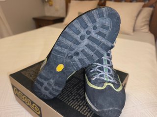 Botas Montaña Asolo Gore-Tex Vibram. 42.5