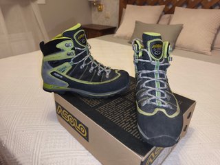 Botas Montaña Asolo Gore-Tex Vibram. 42.5