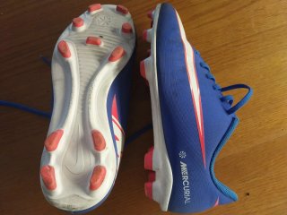 Botas de fútbol Nike Talla 36