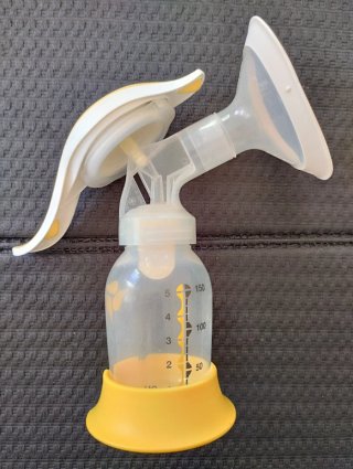 Sacaleches Medela Harmony + Biberón MAM Regalo