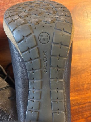 Scarponcini Geox pelle nera e feltro