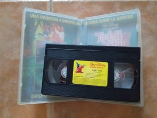 Lote 4 Películas VHS Disney y Muppets