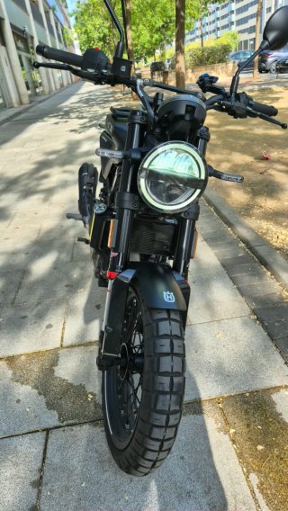 Husqvarna Svartpilen 401 - 3700 km