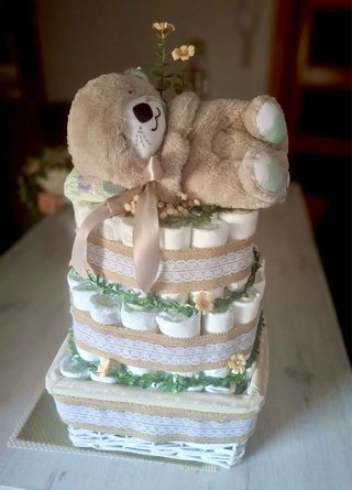 Cestas bebé y tartas pañales personalizadas