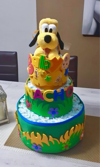 Cestas bebé y tartas pañales personalizadas