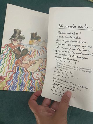 Lote 4 cuentos infantiles en letra cursiva/ligada