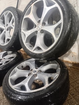 Llantas 225/40ZR18 Ford Juegode 4llantas neumatico