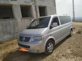 Volkswagen caravelle extra larga batalla  2010