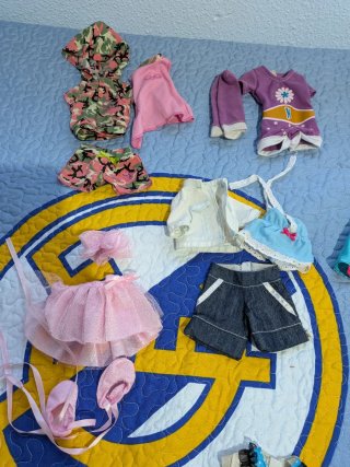 Lote Ropa Muñeca Nancy + Armario Madera y regalo