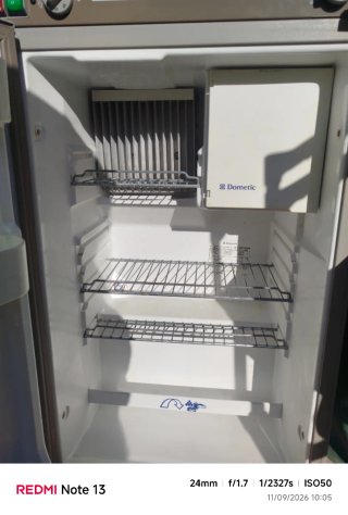 Nevera Trivalente Dometic RM 4230