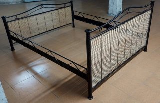 Cama Hierro Forjado y Bambú Diseño