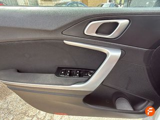 Kia Ceed Tourer 1.6 MHEV iMT 100kW Drive